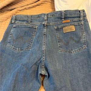 Wrangler Classic Blue Jeans with Signature Stitching